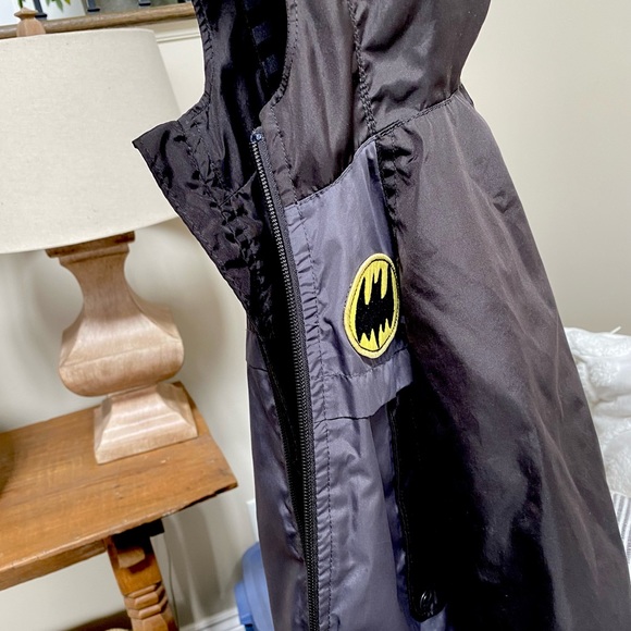Junk Food Baby Gap Spring BATMAN coat lined with hood perfect condition - Picture 3 of 4